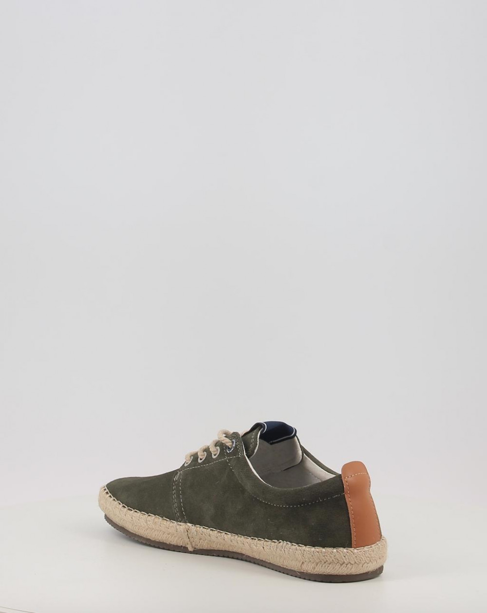 TOURIST WEST PMS10336