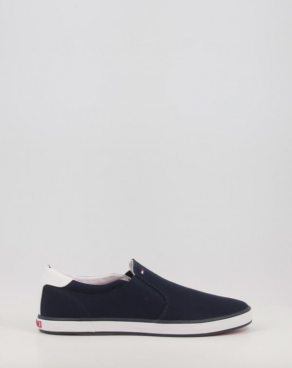 ICONIC SLIP ON SNEAKER