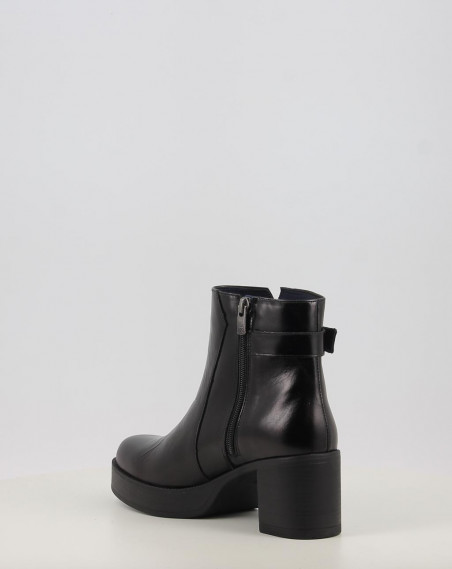 D9589 BOWY D9589 BOWY