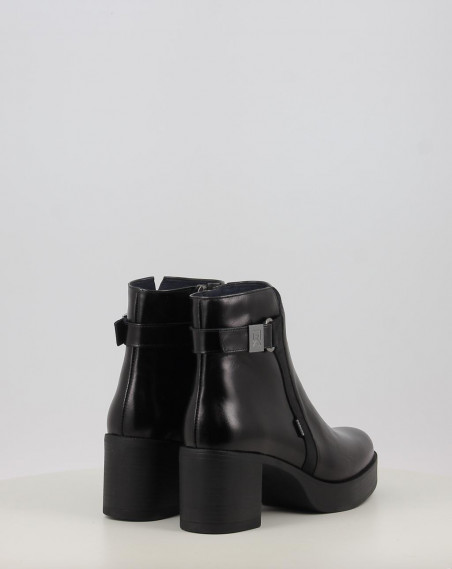 D9589 BOWY D9589 BOWY