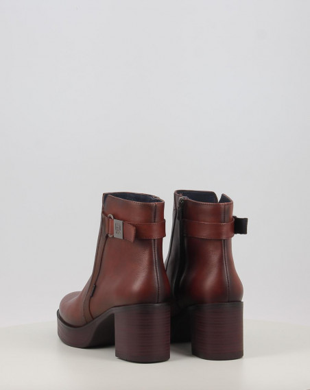 D9589 BOWY D9589 BOWY