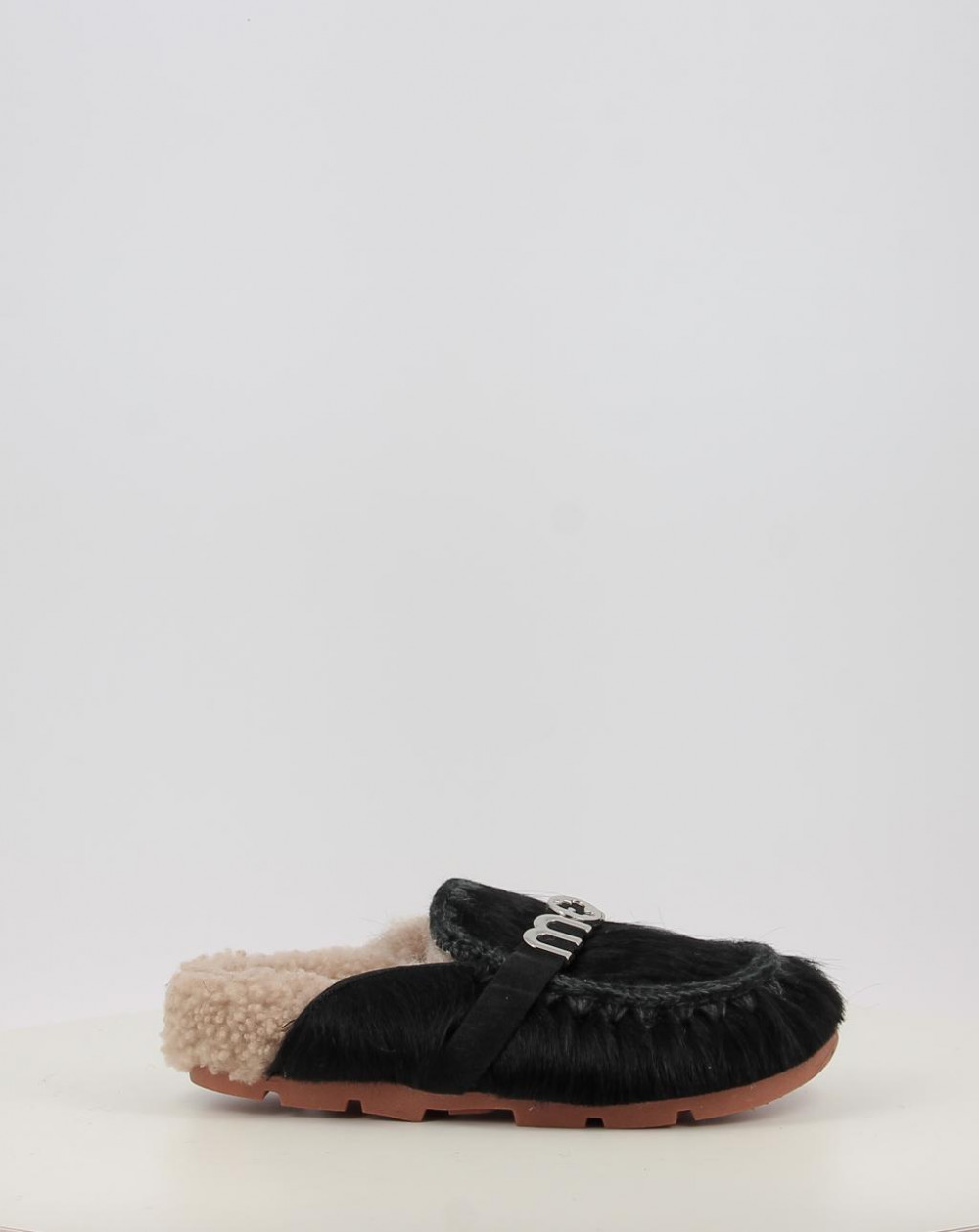 WINTER BIO LG LONG HAIR PONYLOGO