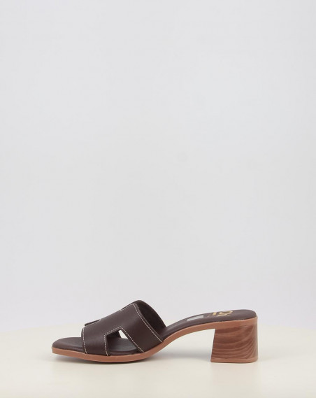 5900
