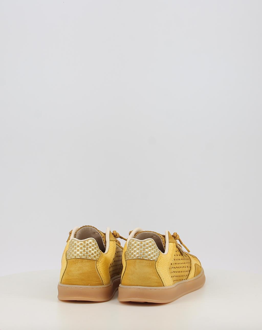 848 BAREFOOT
