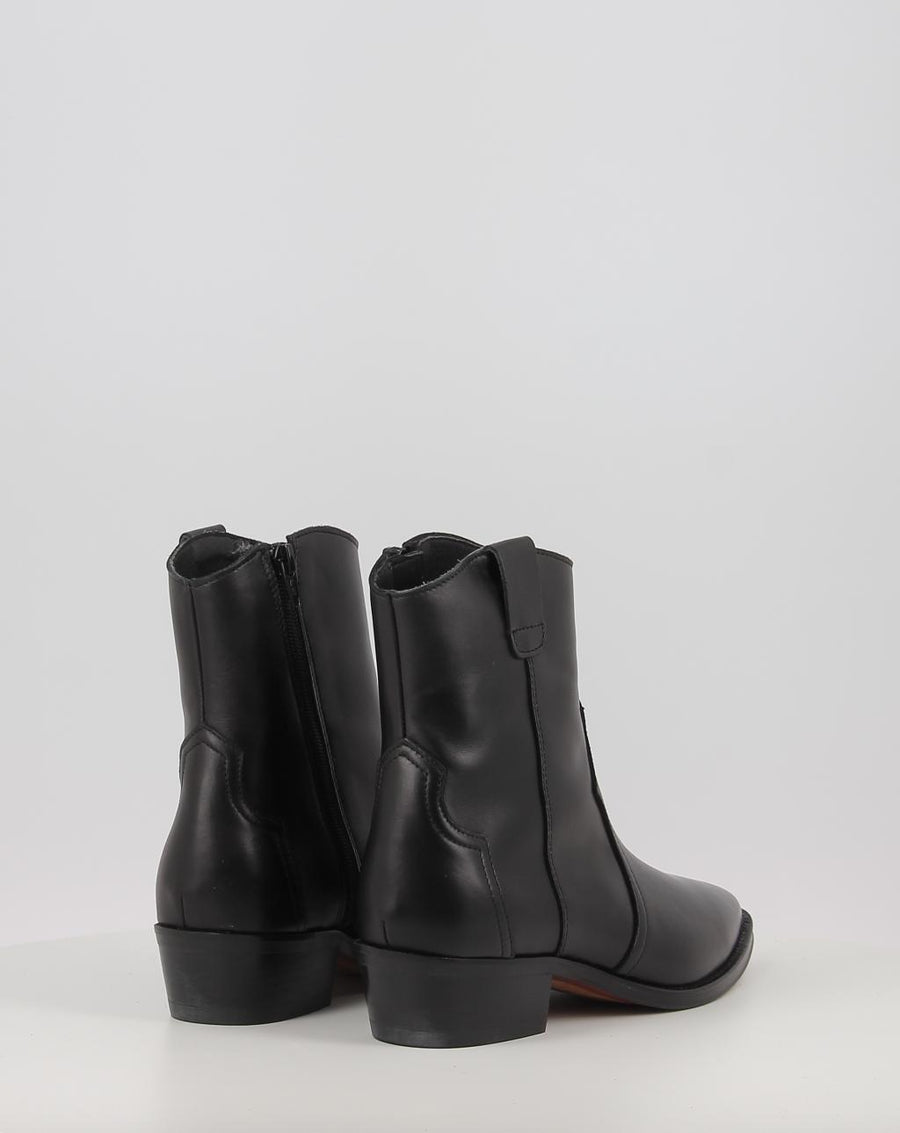 CECILE 2548