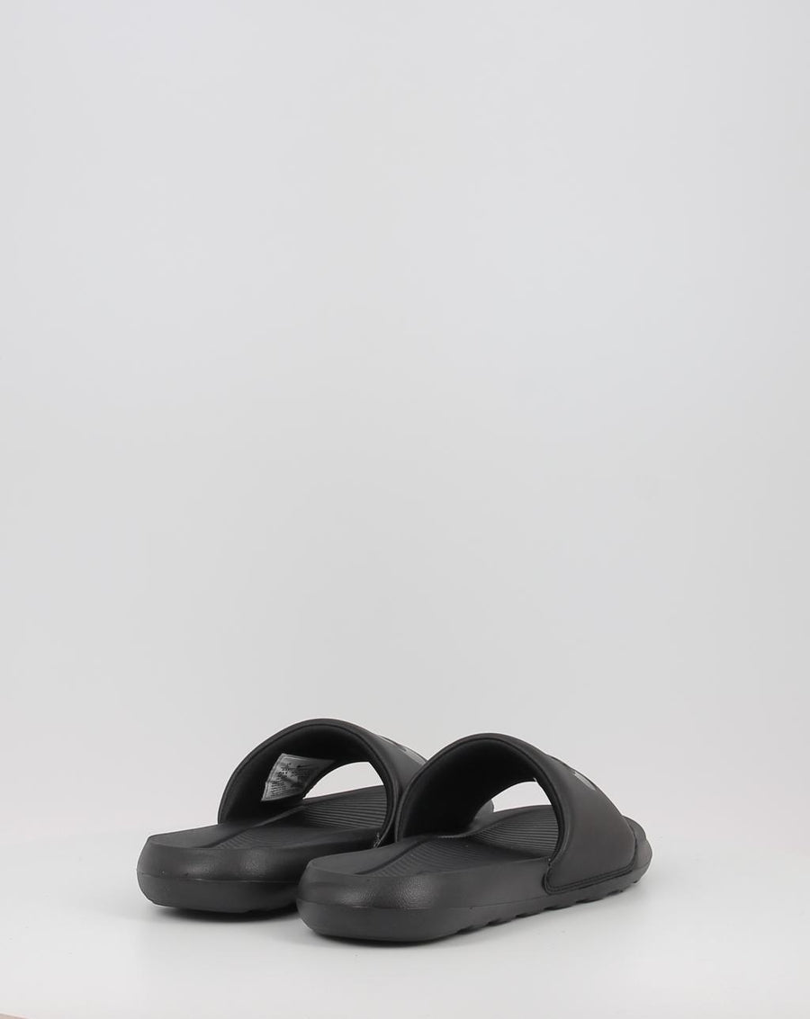 WMNS VICTORI CN9677 004