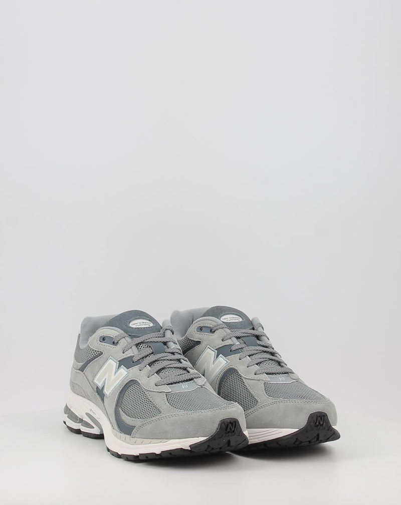 Sneaker NEW BALANCE M2002RST MEN grau