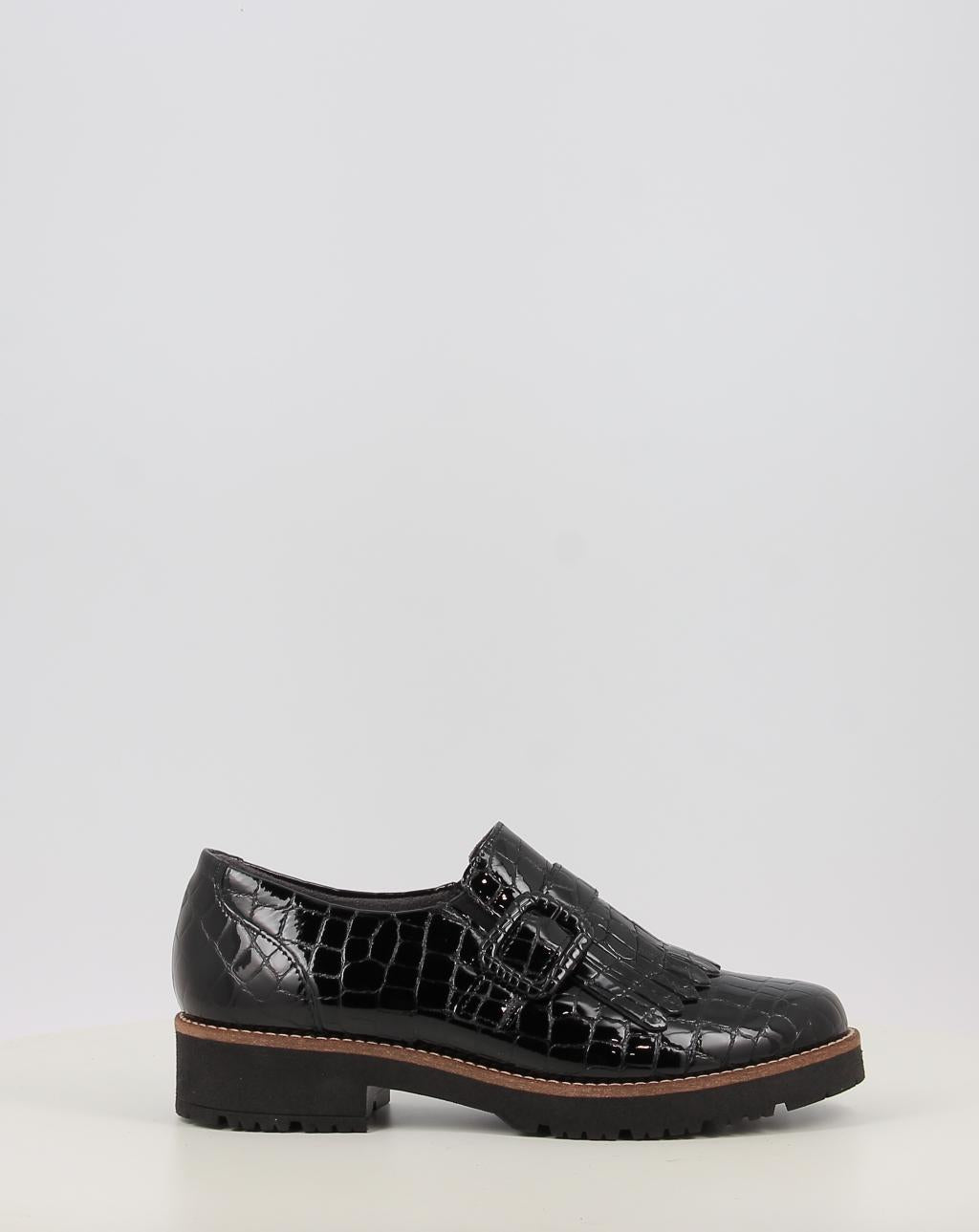 10772