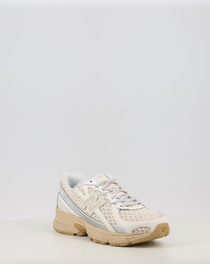 Sneakers NEW BALANCE U7403OO beige