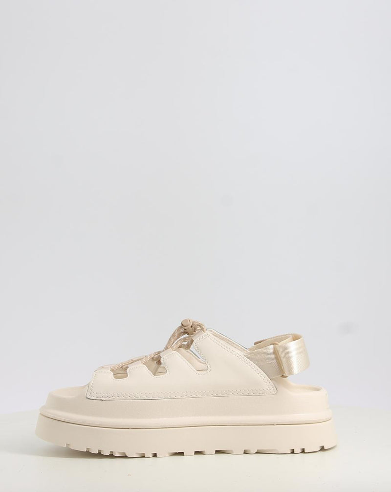 Sandalen UGG GOLDENGLOW TOGGLE creme