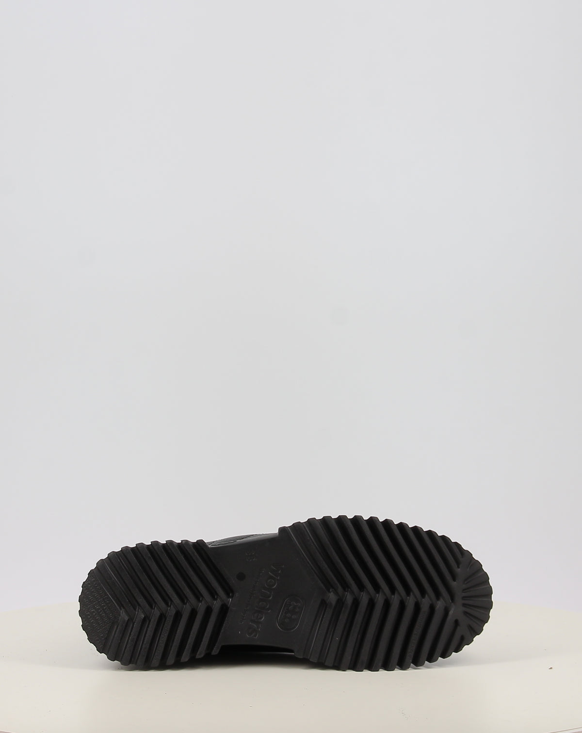 A 4425
