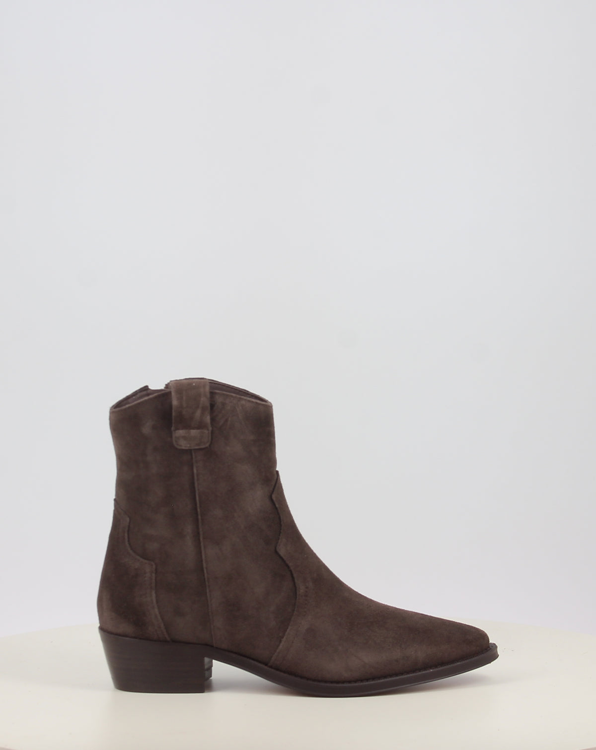 CECILE 2548
